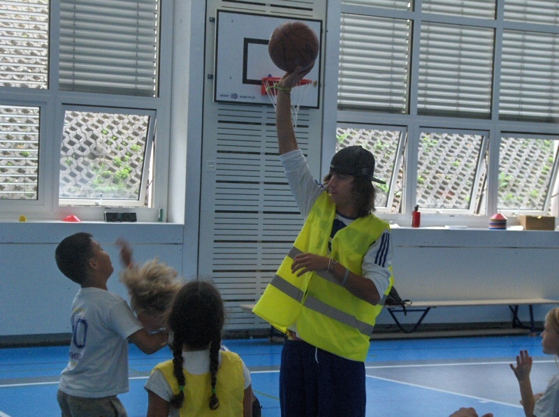 Village Camps International Summer Camp VDC Geneva 2016-08-12 https://www.villagecamps.com/journals_admin/images/344-23-Picture 021.jpg